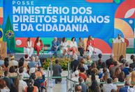 Ao lado de Anielle, Macaé Evaristo toma posse como ministra dos Direitos Humanos e Cidadania
