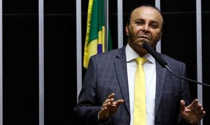 O ex-deputado Aníbal Gomes