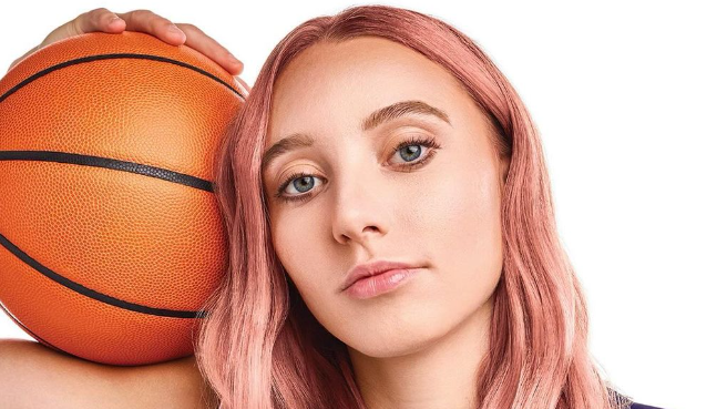 A estrela da UConn, time da WNBA, a armadora Paige Bueckers