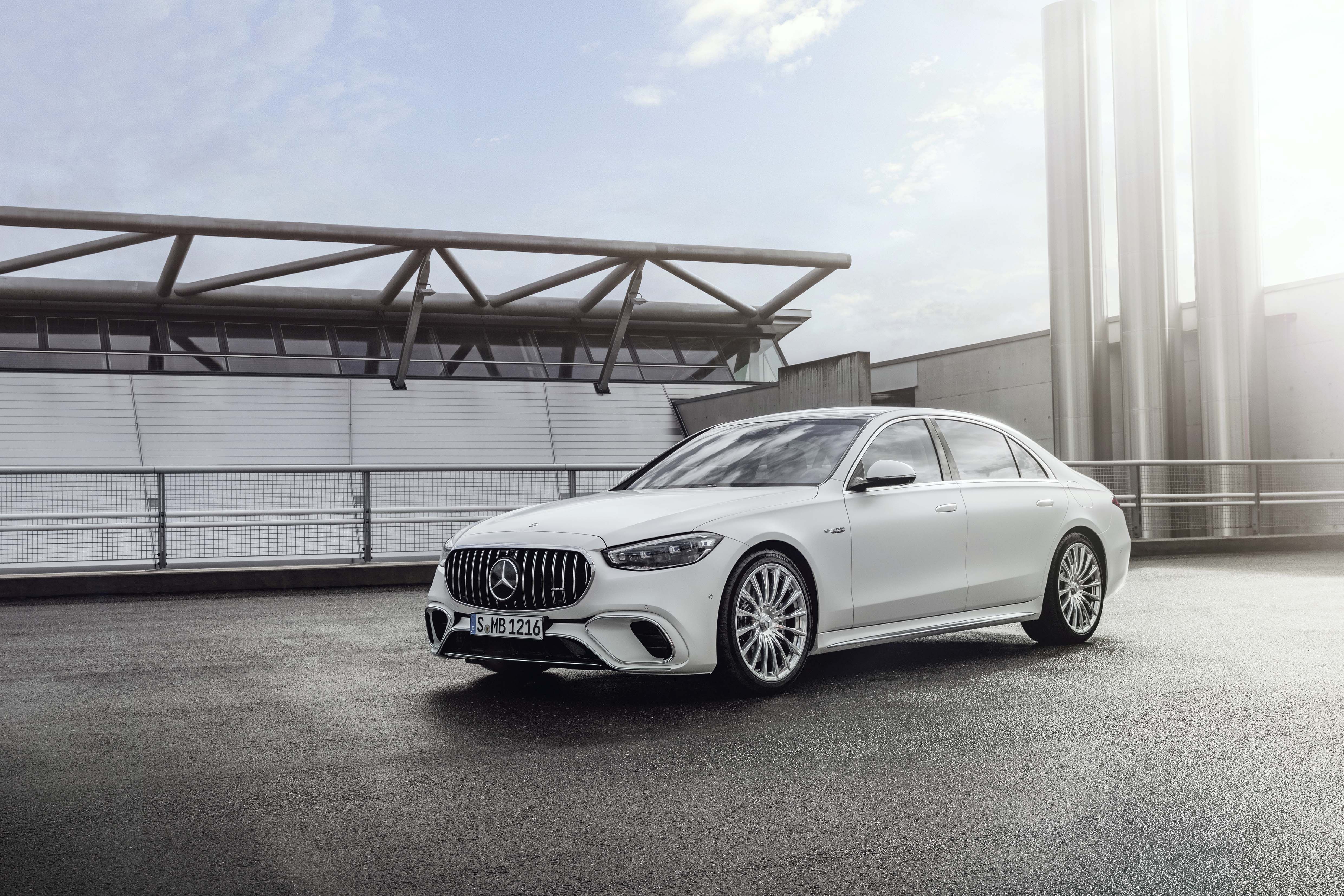 Nova Mercedes-AMG S 63 E-PERFORMANCE • Mercedes-Benz/Divulgação
