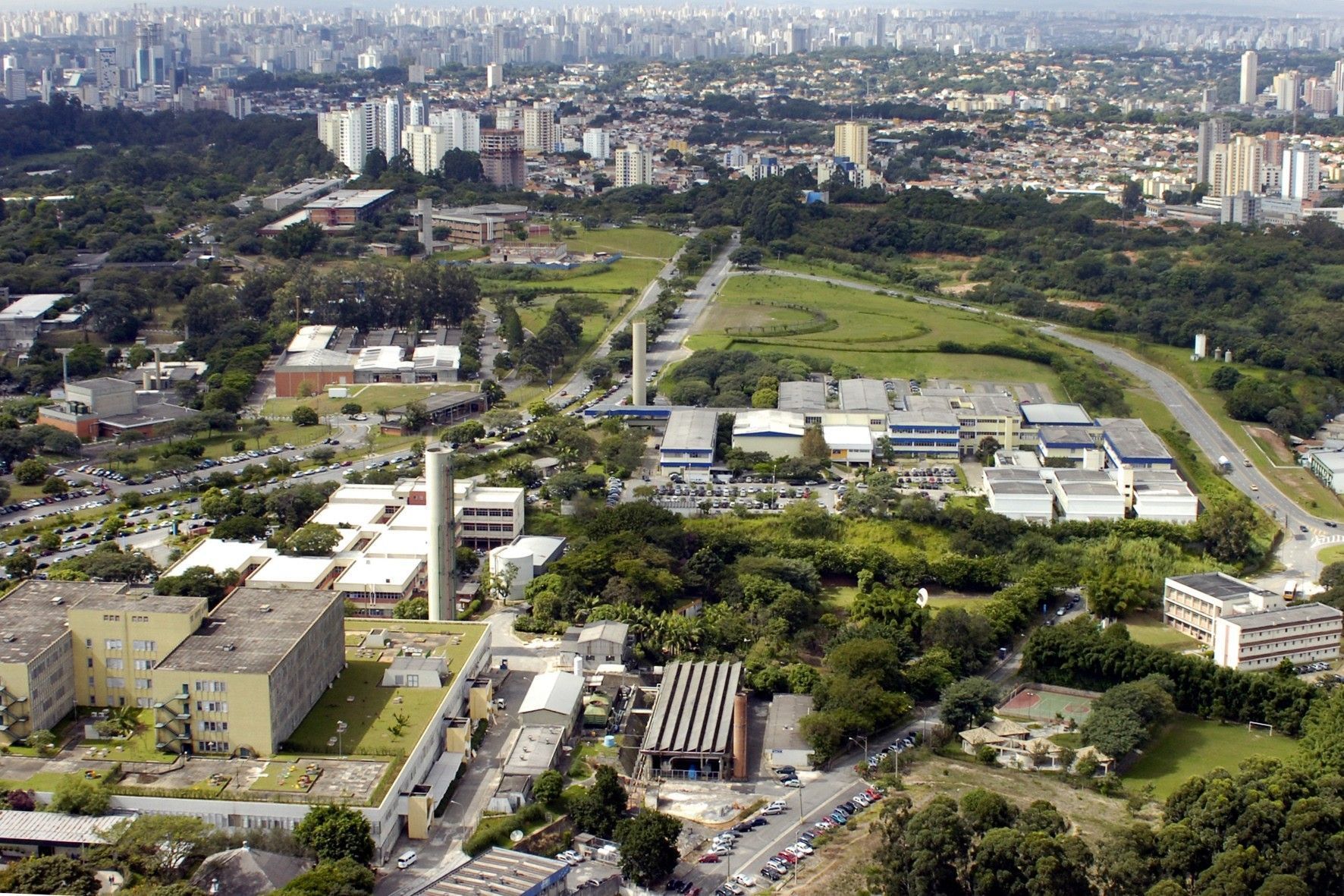Aérea-USP-2007-Fto-Jorge-Maruta_-Jornal-da-USP-001