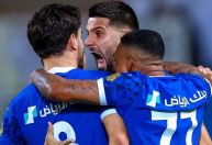 Mitrovic faz dois, Al-Hilal vence Al-Ittihad e assume liderança da Liga Saudita