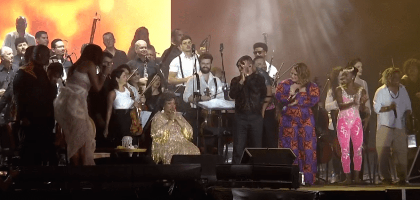 Péricles, Majur, Alcione, Diogo Nogueira, Maria Rta e Mart’nália no palco Sunset do Rock in Rio 2024 neste domingo (22) • GloboPlay/Reprodução