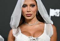 Tendência preto e branco domina looks do VMA 2024