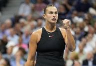 Sabalenka desbanca Swiatek e assume topo do ranking do tênis feminino