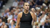 Sabalenka vence Paolini com facilidade na estreia do WTA Finals