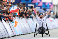 Atleta diz que foi obrigada a cobrir símbolo ucraniano em competição paralímpica