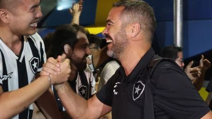 Delegação do Botafogo desembarcou em São Paulo nesta terça-feira (24)