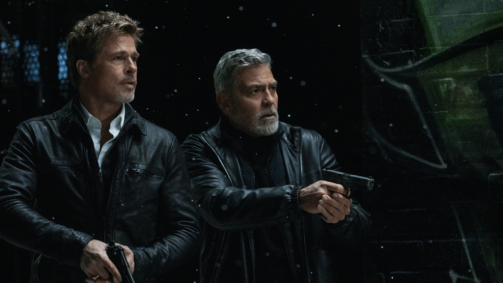 Brad Pitt e George Clooney em "Lobos", nova comédia do Apple TV+