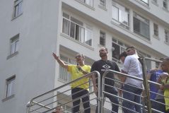O pastos Silas Malafaia e o deputado federal Eduardo Bolsonaro (PL-SP) no trio elétrico do ato contra Moraes na Avenida Paulista
