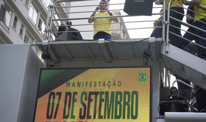 O ex-presidente Jair Bolsonaro (PL) discursou em ato contra Alexandre de Moraes na Avenida Paulista neste sábado (7)