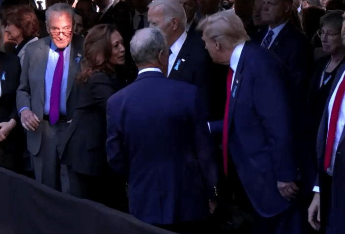 Kamala Harris e Donald Trump se cumprimentam em NY • Reuters