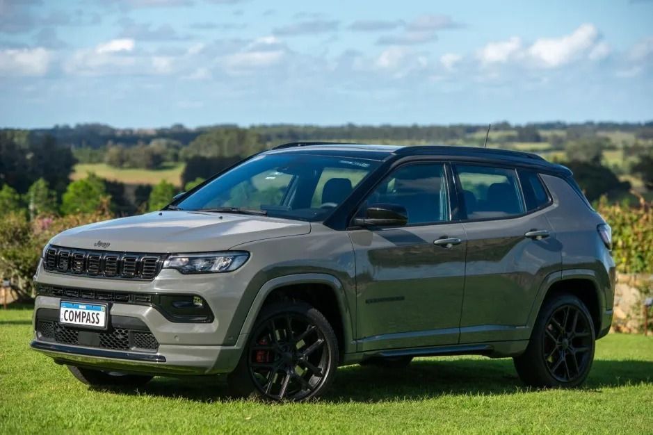 Jeep Compass é um SUV médio • Divulgação