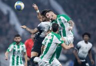 Em jogo com polêmicas, Corinthians vence Juventude e avança na Copa do Brasil