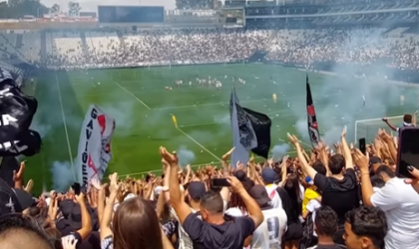 Corinthians faz treino aberto antes de jogo contra São Paulo