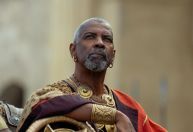 Denzel Washington diz que "Gladiador 2" cortou beijo gay: "Ficaram com medo"