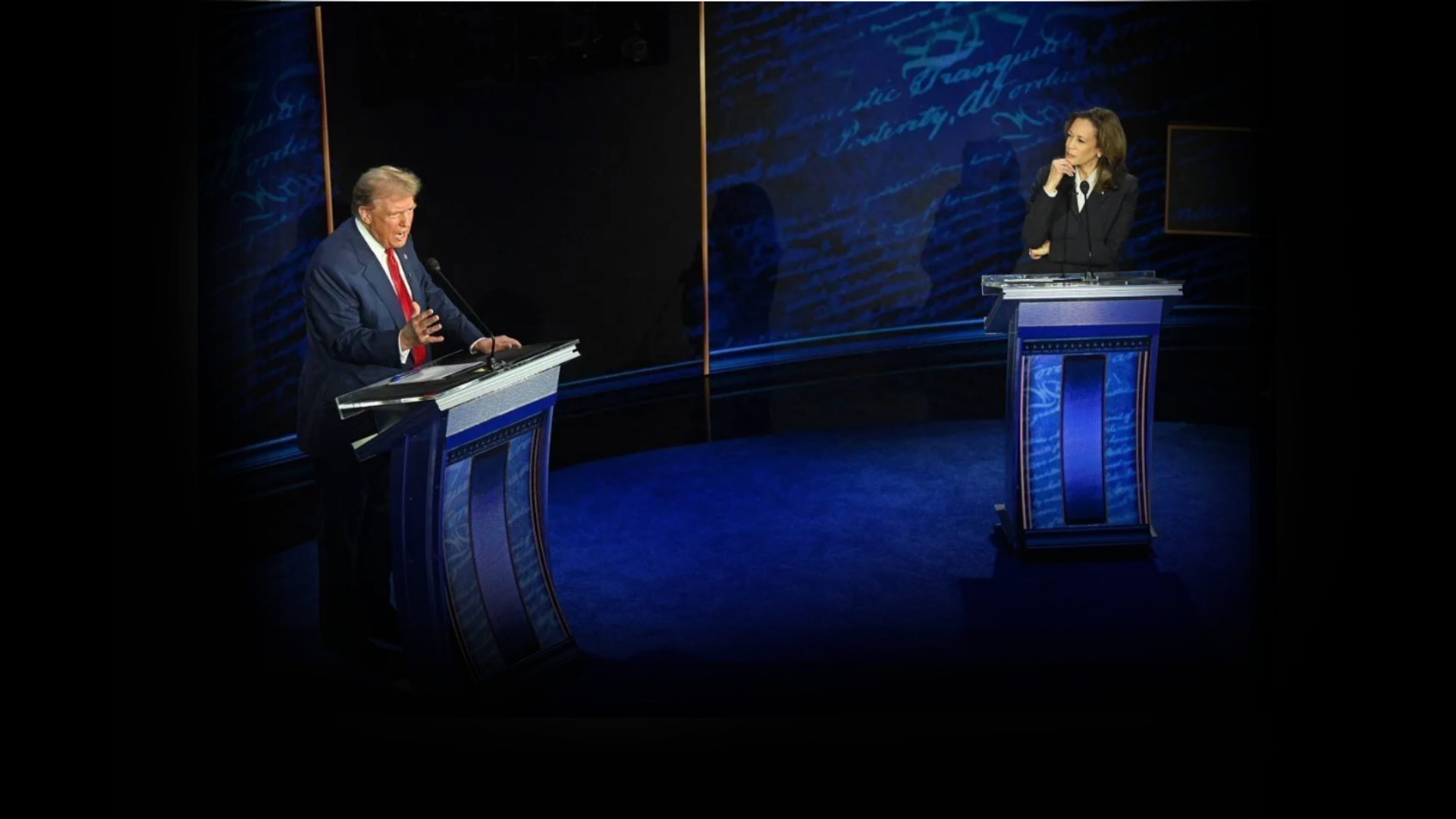 (PARA MANCHETE) Kamala Harris e Donald Trump em debate presidencial no dia 11 de setembro de 2024