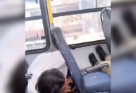 Vídeo: passageiros de ônibus se protegem de tiroteio durante operação no Rio
