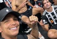 Deyverson zoa Denilson após Atlético-MG eliminar São Paulo: "Falou muito"