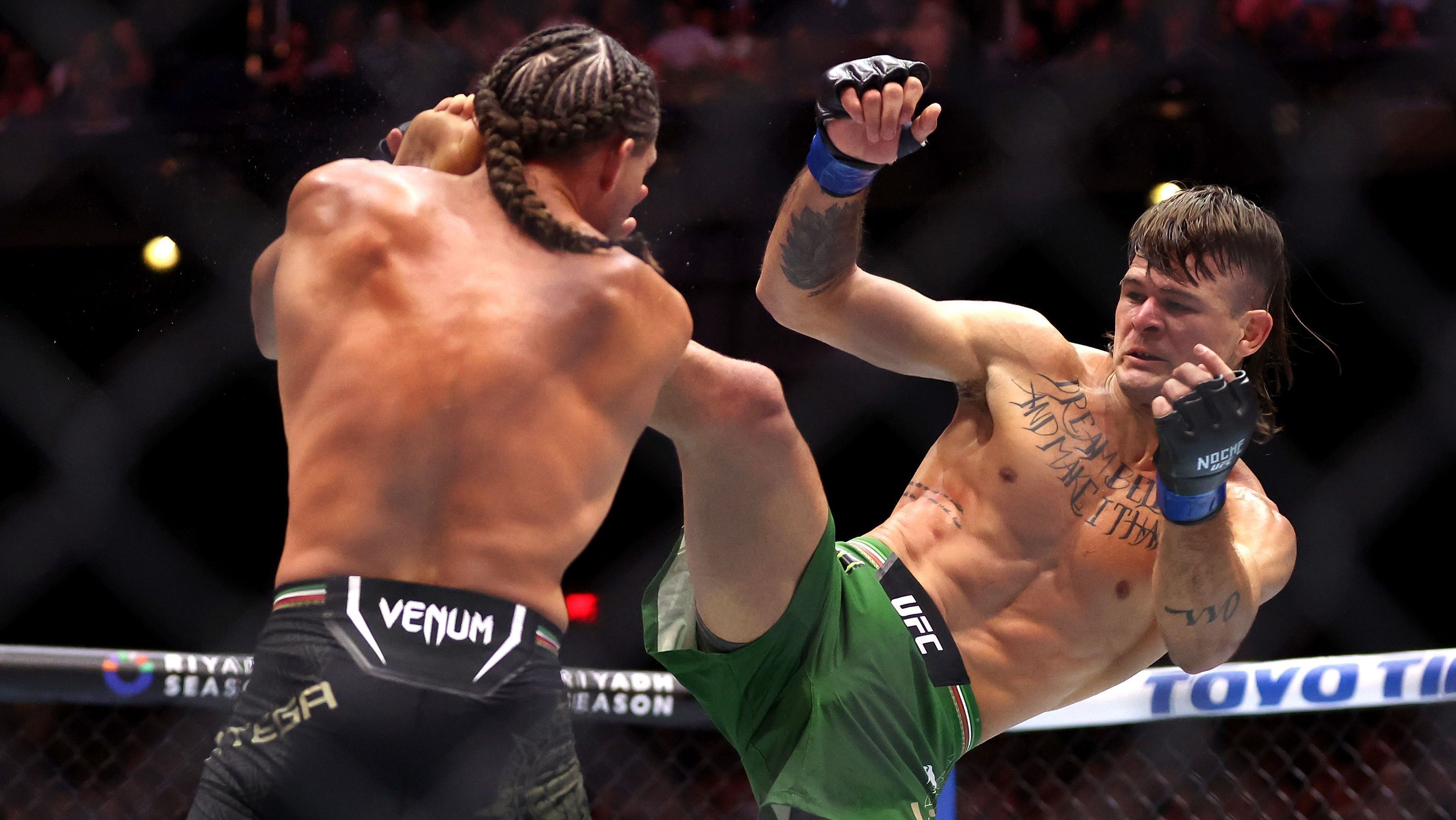 Diego Lopes em ação contra Brian Ortega