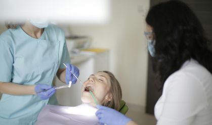 Dor de dente: principais causas e quando procurar ajuda