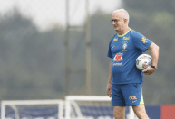 Brasil treina em Salvador antes de enfrentar o Uruguai