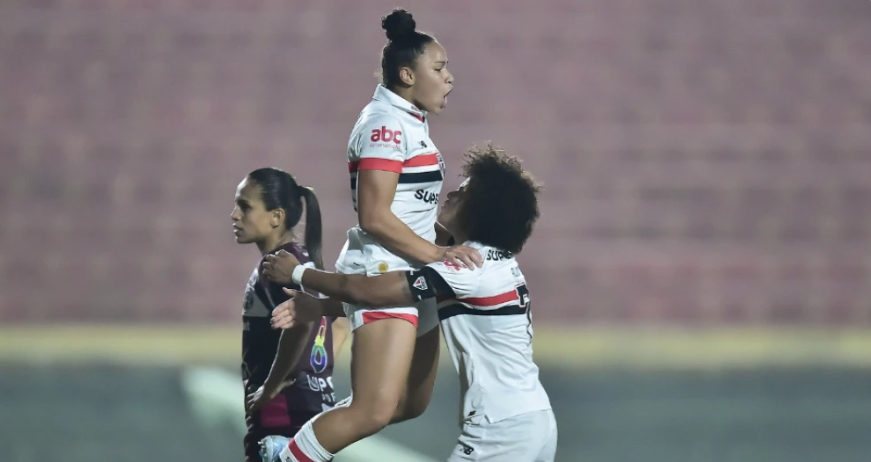 Duelos entre paulistas definem finalistas do Brasileirão