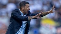 Demitido pelo Corinthians, Emiliano Díaz faz tatuagem em homenagem ao clube