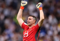 Goleiro da Argentina elogia Vini Jr na Bola de Ouro: "Um dos melhores"