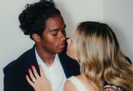 Endrick se casa aos 18 anos com influencer após polêmicas; veja fotos