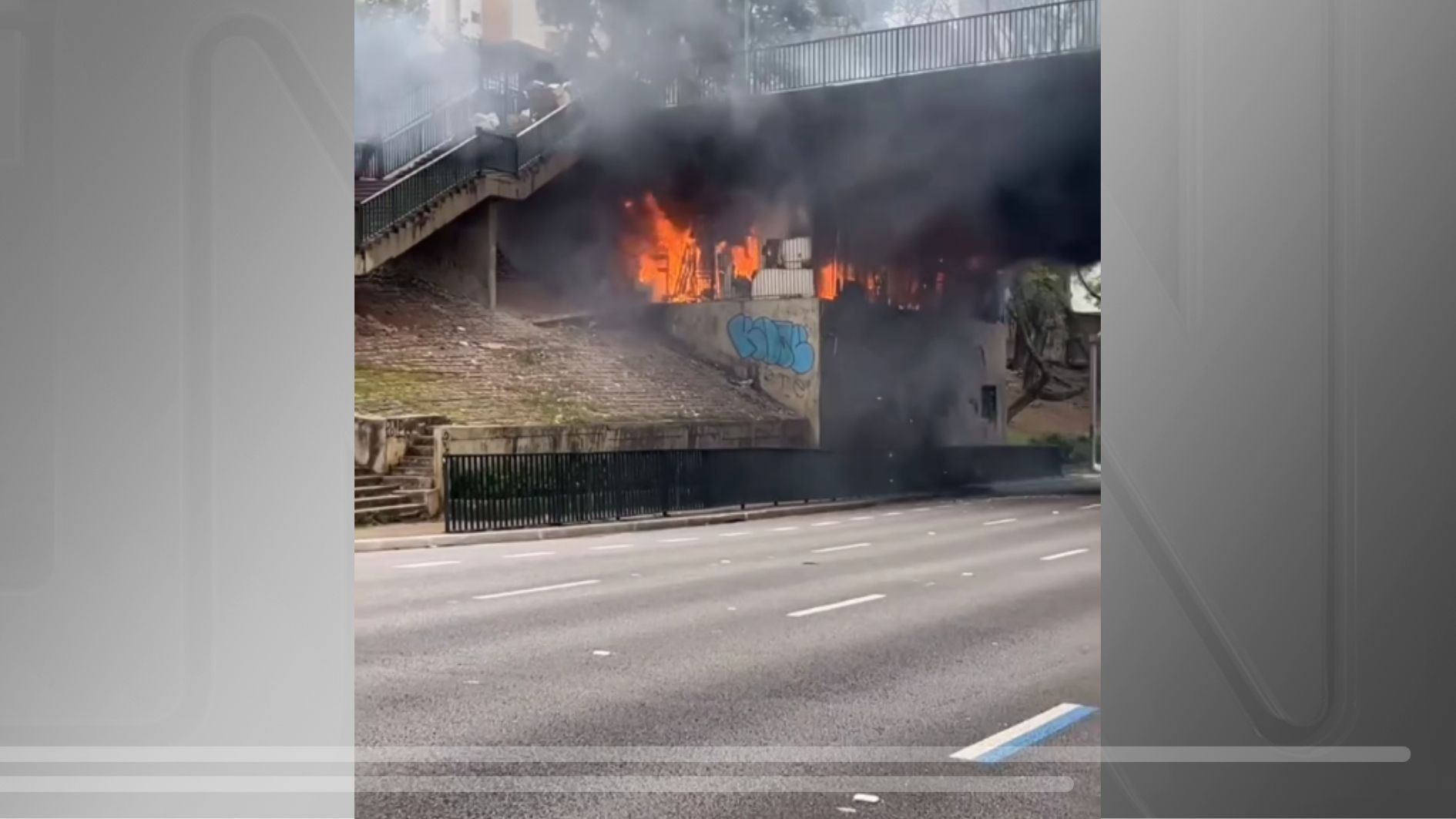 Incêndio viaduto 23 de maio