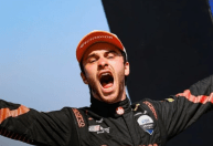Stock Car: Felipe Baptista vence corrida principal no RS e dispara na liderança