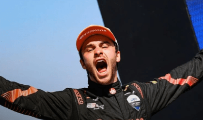 Stock Car: Felipe Baptista vence corrida principal no RS e dispara na liderança