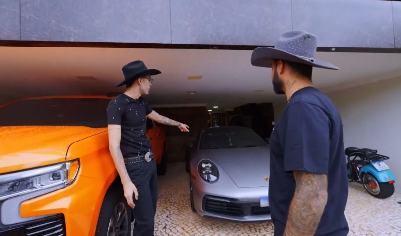 Cantor também possui um Porsche 911 Carreta T • YouTube/Cortes Podpah