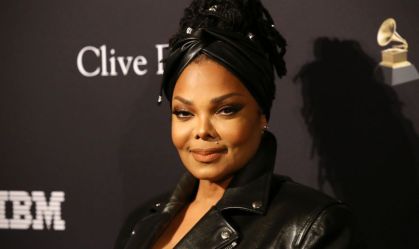 Janet Jackson revela quando sua roupa rasgou na frente da Rainha Elizabeth