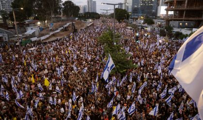 Análise: Netanyahu está pressionado e tem cada vez menos opções