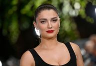 Além de "O Casal Perfeito": outras produções com Eve Hewson, filha de Bono Vox