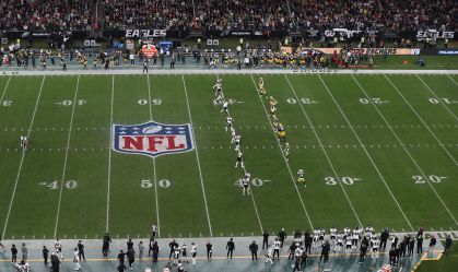 NFL no Brasil: atleta do Packers chama de "lixo" gramado do Corinthians