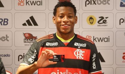 Gonzalo Plata revela inspiração em Vini Jr ao chegar no Flamengo
