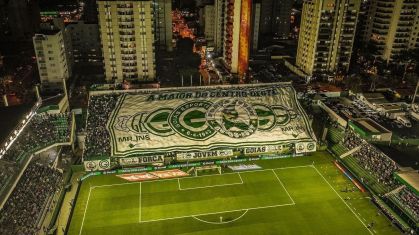 Estádio Hailé Pinheiro, em Goiânia