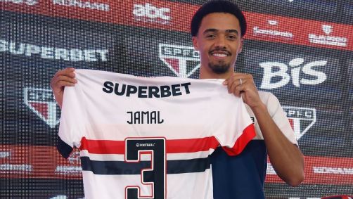 Jamal Lewis foi apresentado nesta segunda-feira (16)