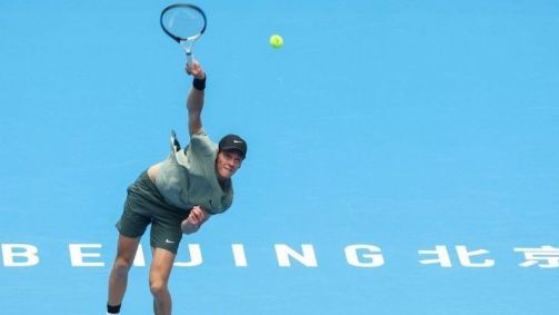 Jannik Sinner venceu Roman Safiullin no Aberto da China - ATP 500 de Pequim