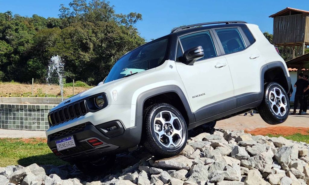 Entenda é que é tração 4x4, traseira e dianteira e como cada uma funciona |  CNN Brasil