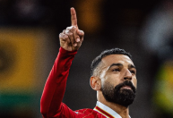 Liverpool vence os Wolves e assume liderança na Premier League