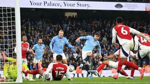 Manchester City e Arsenal durante partida pela quinta rodada da Premier League