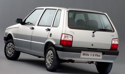 Oito carros mais baratos que um iPhone 16