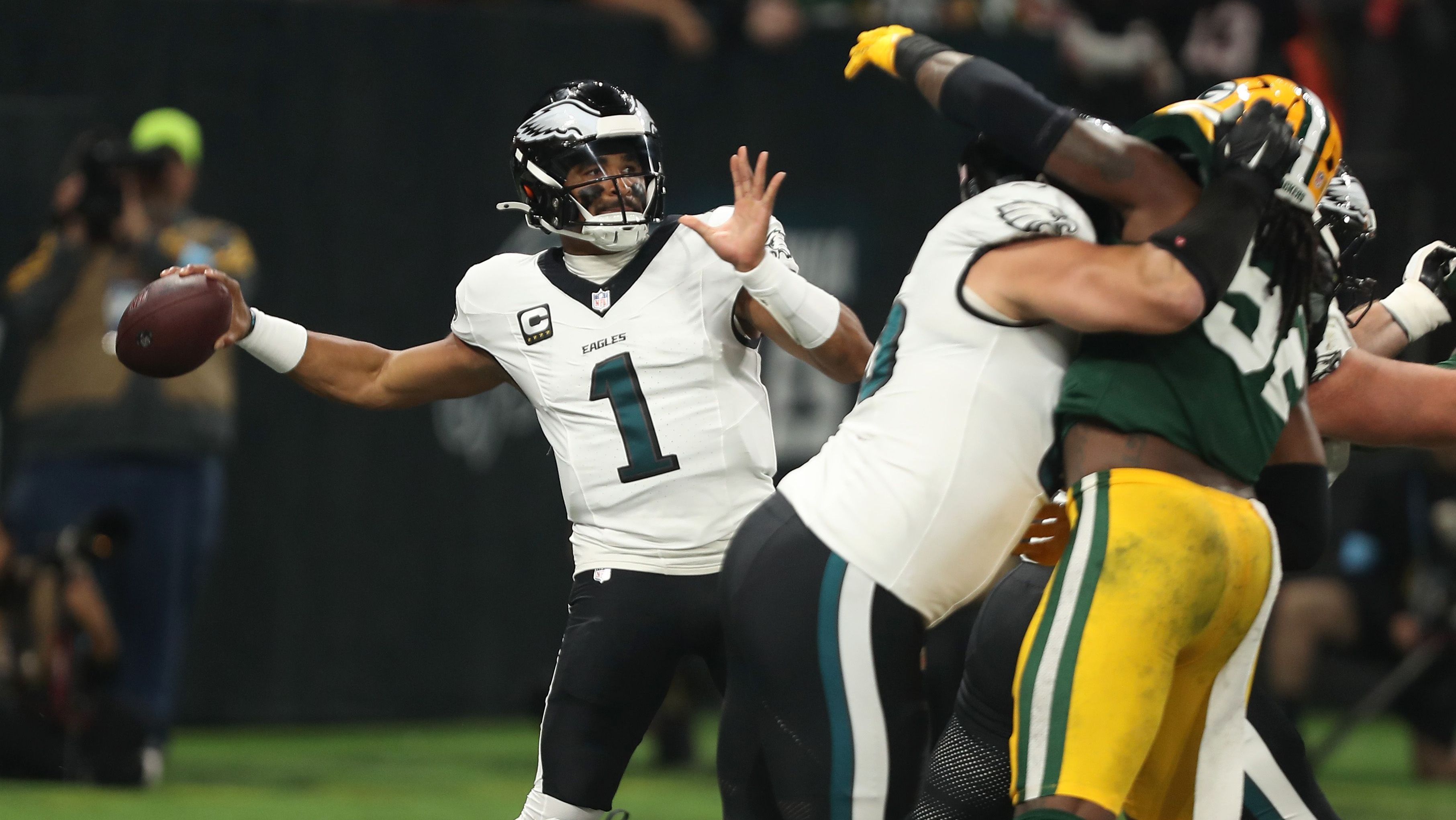 Jogo da NFL no Brasil é destaque