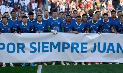 Nacional homenageia Izquierdo em primeira partida após morte do zagueiro
