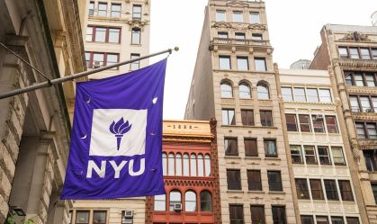 Universidade de Nova York retém diploma de estudante após fala sobre Gaza