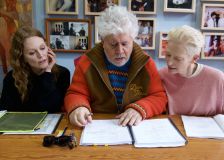 Julianne Moore, Pedro Almodóvar e Tilda Swinton